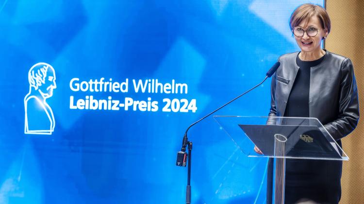 Bundesforschungsministerin Bettina Stark-Watzinger würdigte die Preisträger und Preisträgerinnen.